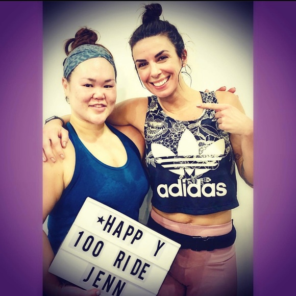 Meet your Posher, Jenn! - Picture 7 of 8